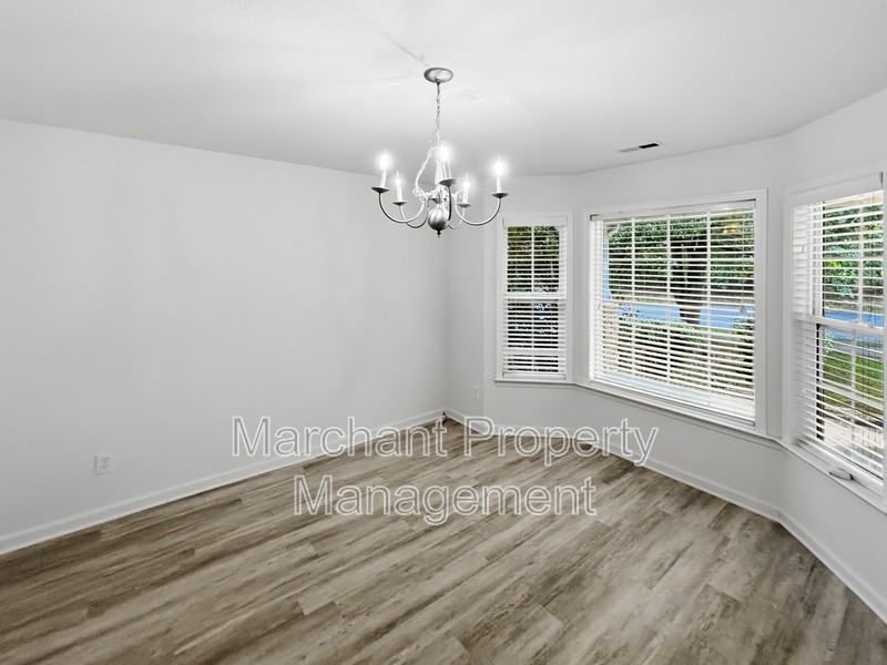 52 Cardinal Creek Dr - Photo 5 of 24