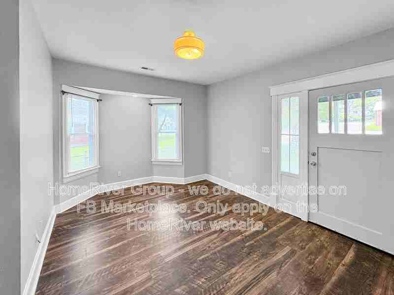 4315 13th Ave - Photo 5 of 17