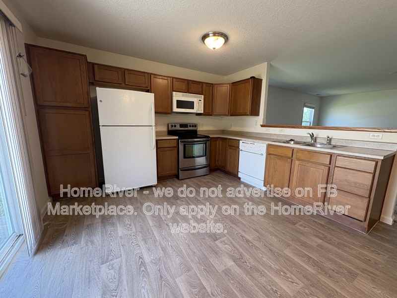 11935 Shearwater Run - Photo 5 of 17