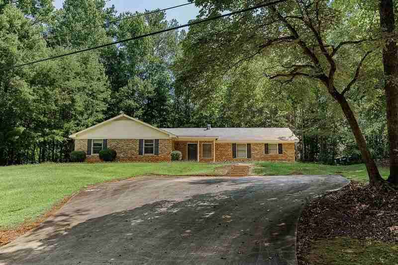 126A Greenwood Dr