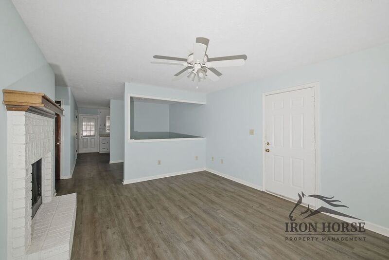 126A Greenwood Dr - Photo 4 of 20