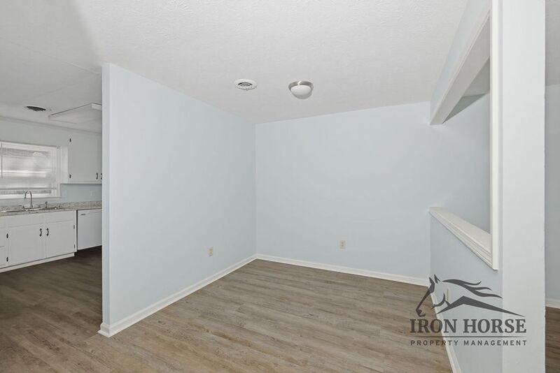 126A Greenwood Dr - Photo 5 of 20