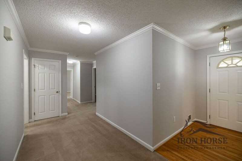 8671 Macon Hwy - Photo 5 of 41