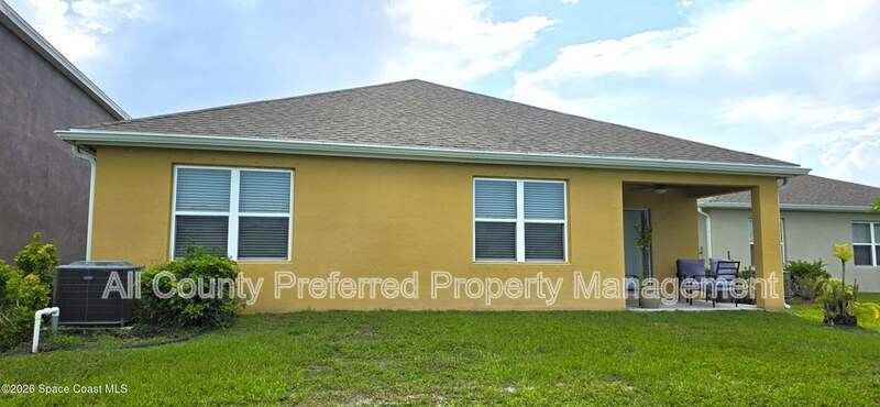 242 Guinevere Dr - Photo 3 of 13