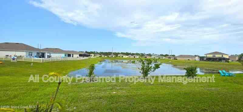 242 Guinevere Dr - Photo 5 of 13