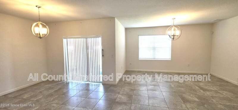 242 Guinevere Dr - Photo 6 of 13