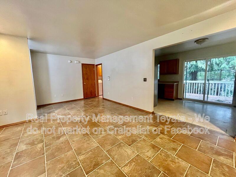 450 W Alder Dr - Photo 3 of 20