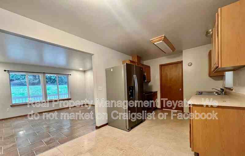 450 W Alder Dr - Photo 4 of 20