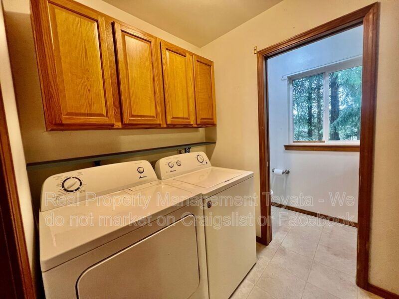 450 W Alder Dr - Photo 7 of 20