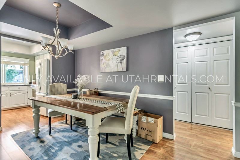 5761 S Waterbury Cir #I - Photo 5 of 18