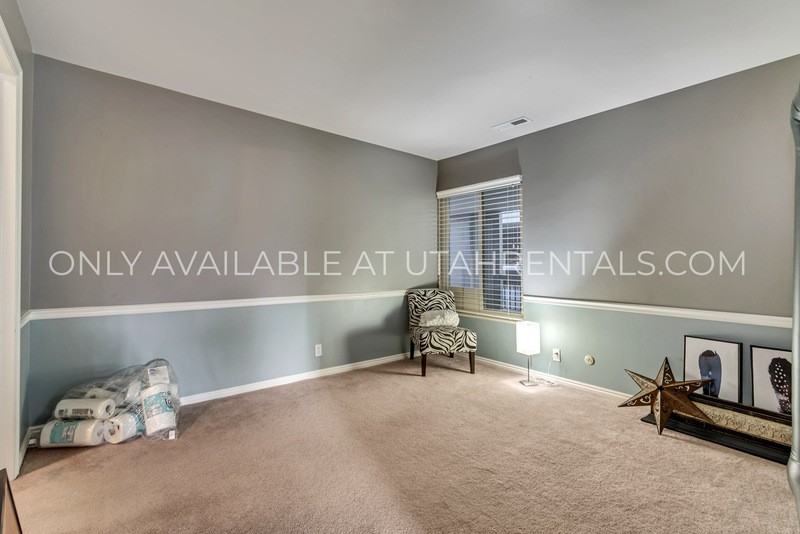 5761 S Waterbury Cir #I - Photo 6 of 18