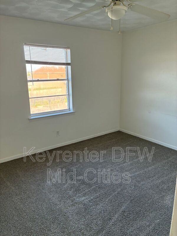 1117 Franklin St #04 - Photo 6 of 7