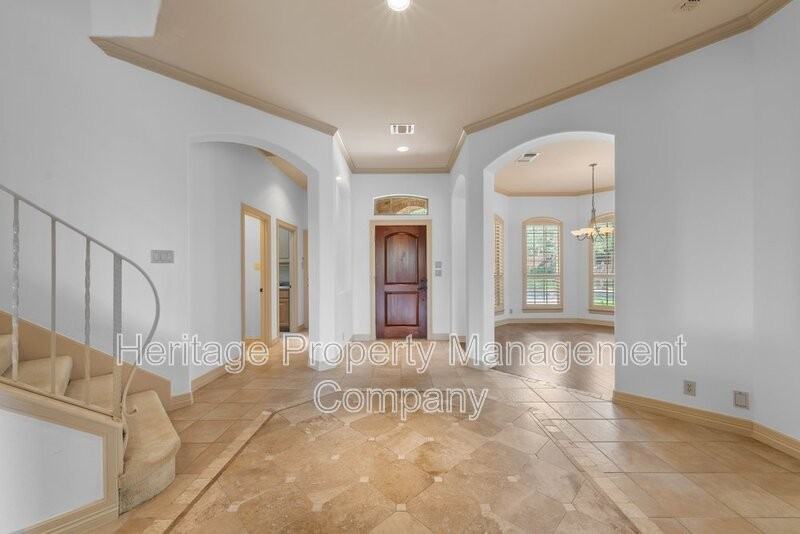 131 Westcourt Ln - Photo 5 of 44
