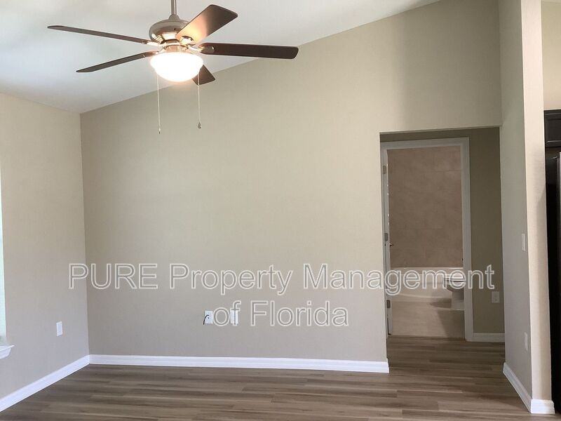 2945 Swcourt - Photo 3 of 22