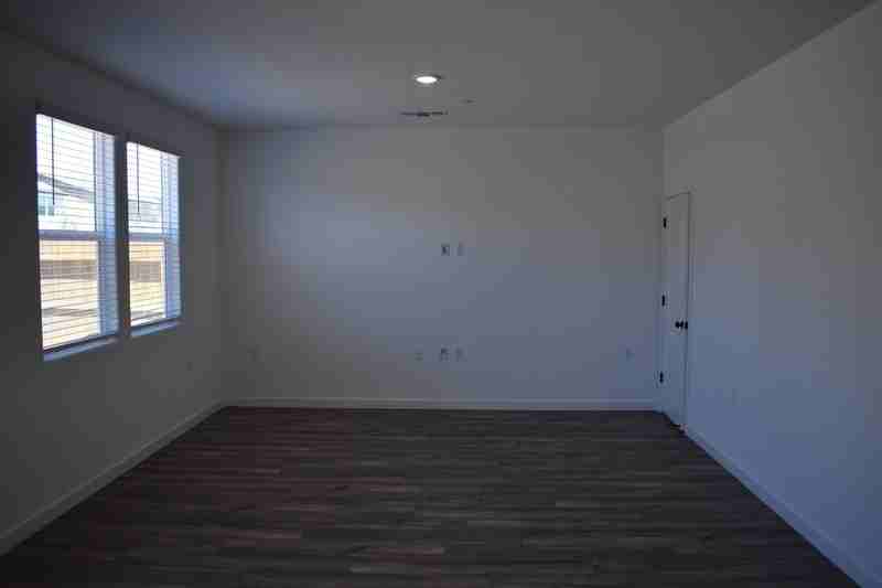 4123 Scarlet Ct - Photo 6 of 43