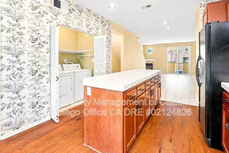 2709 Persimmon Ct - Photo 6 of 38