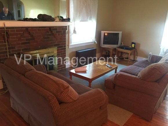 255 Norfolk St - Photo 2 of 4