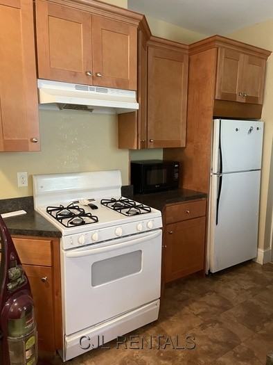 93 Ash St #1 - Photo 2 of 18
