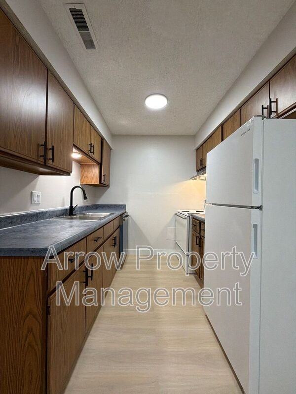 2323 T St #3 - Photo 2 of 15