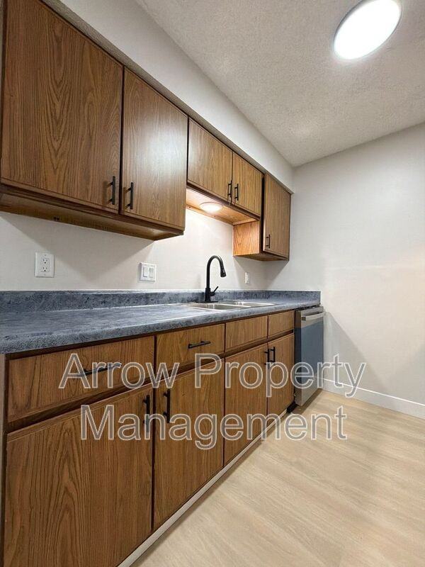 2323 T St #3 - Photo 3 of 15