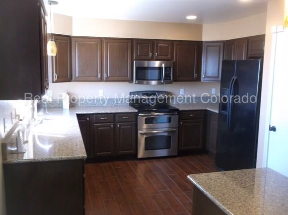 3121 Poughkeepsie Dr - Photo 3 of 10