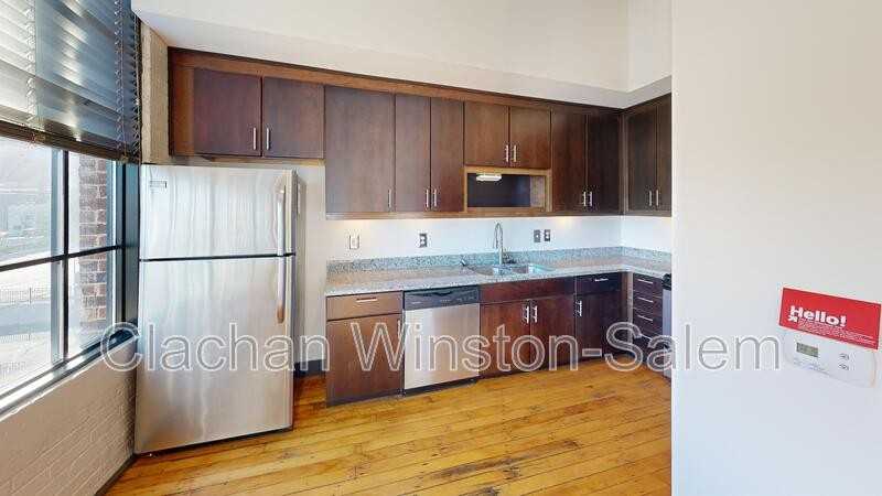 101 E 6th St #402 - Photo 2 of 7