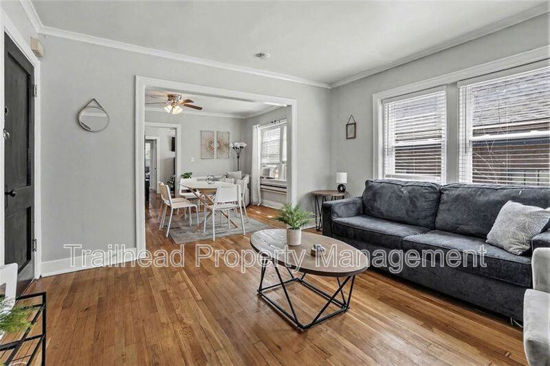 4015 Charlotte St #1S - Photo 3 of 14