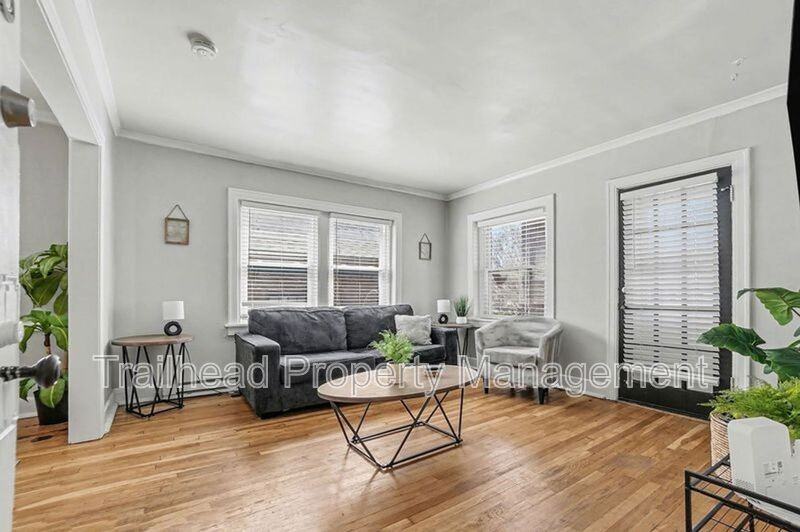 4015 Charlotte St #1S - Photo 4 of 14