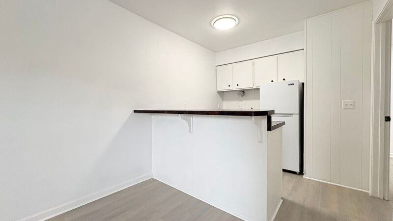 1405 Neil Ln #137 - Photo 3 of 13