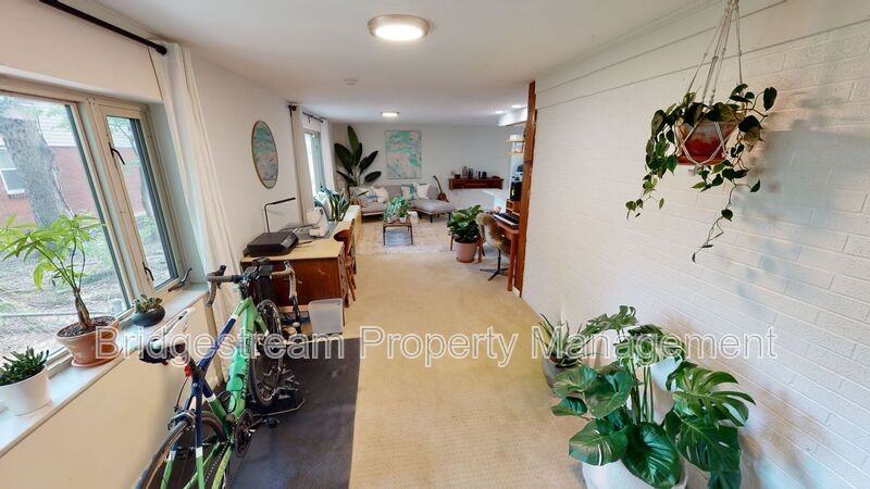 2125 Belloak Dr - Photo 4 of 18