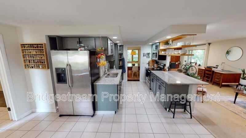 2125 Belloak Dr - Photo 5 of 18