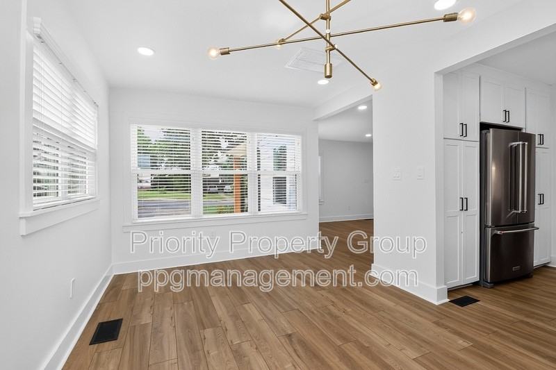 1033 Drummond Ave - Photo 6 of 44