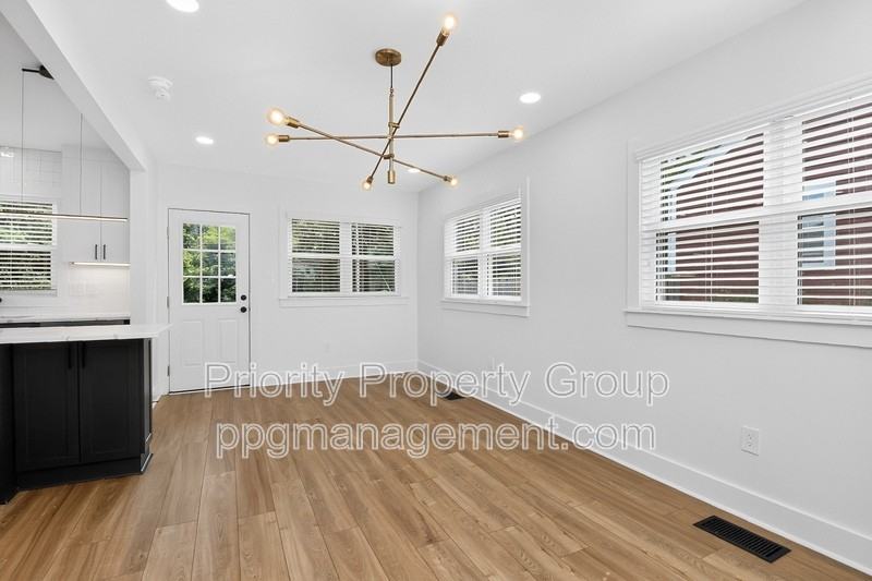 1033 Drummond Ave - Photo 7 of 44