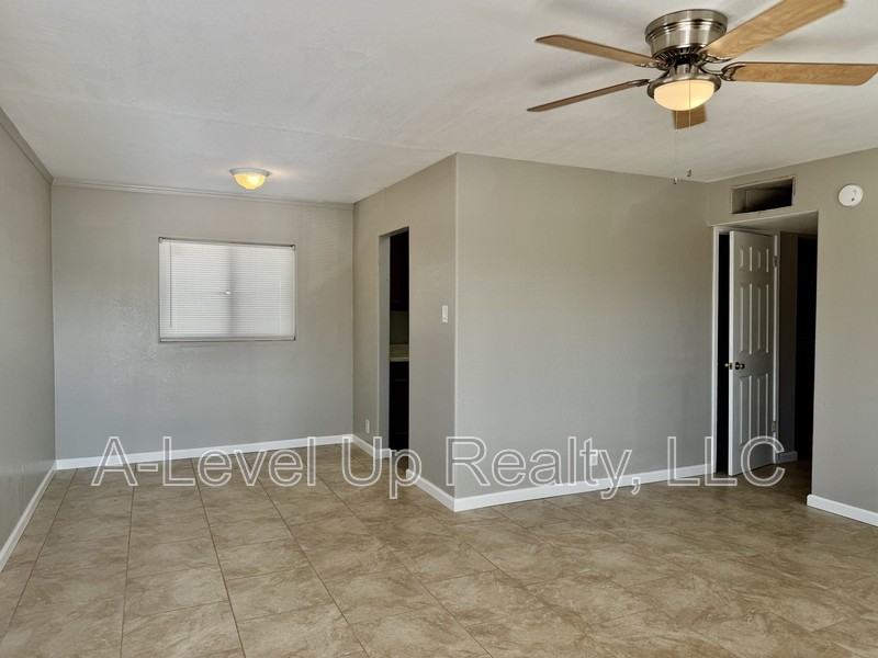 2705 S Monterey Vis - Photo 4 of 20