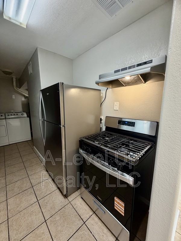 2705 S Monterey Vis - Photo 7 of 20