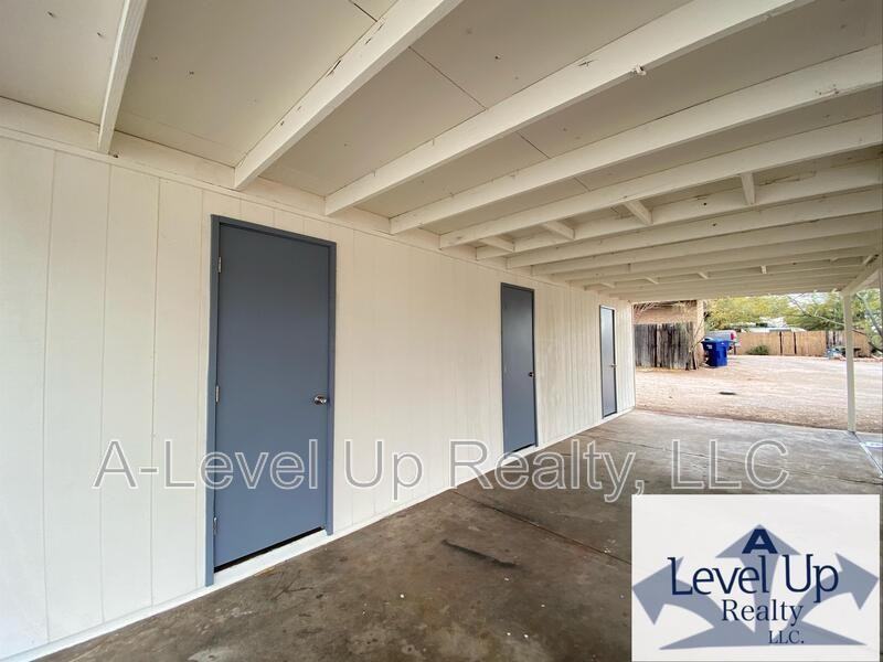 1854 N 5th Ave - Photo 5 of 10