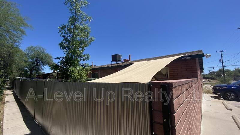 1045 S Herbert Ave #2 - Photo 2 of 10