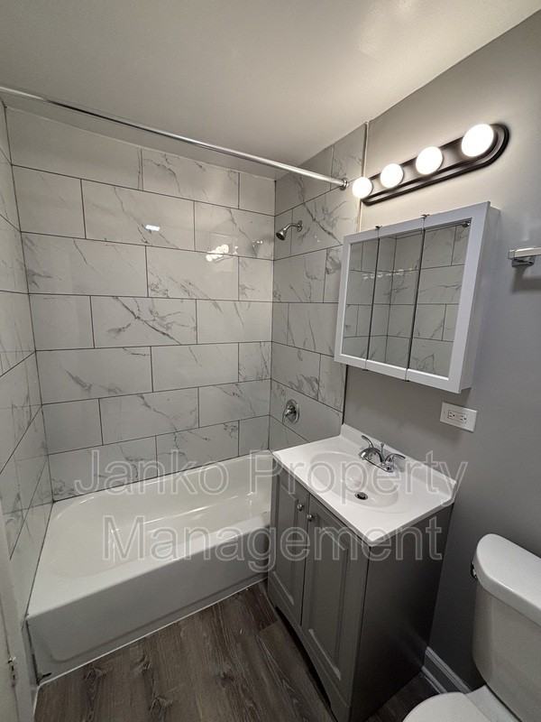 3034 Chicago Rd #4 - Photo 4 of 4