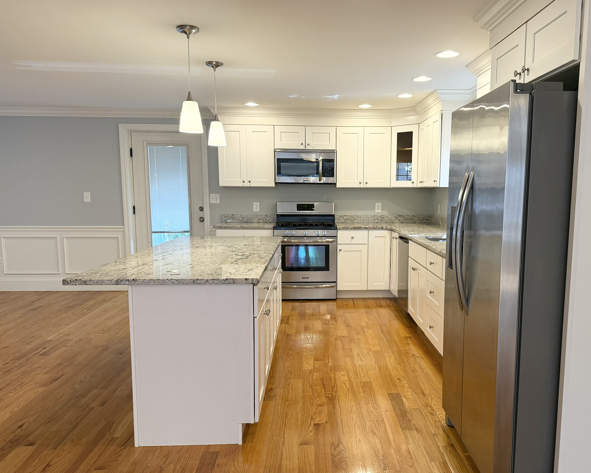 21 Franklin St - Photo 4 of 5