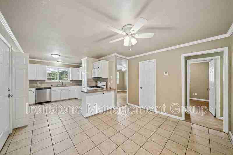 906 N Atlanta St - Photo 5 of 15