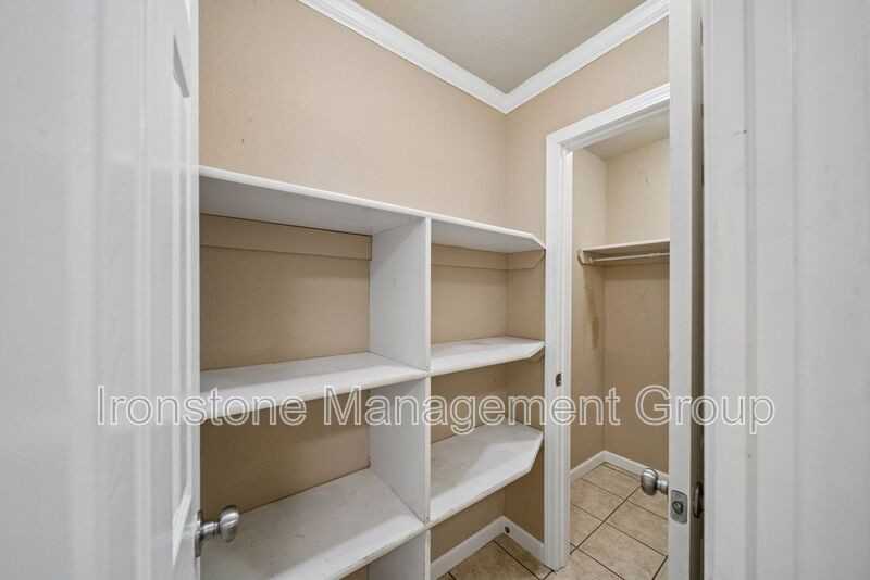 906 N Atlanta St - Photo 6 of 15