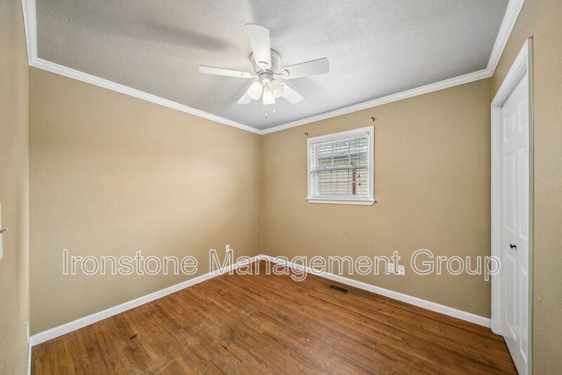 906 N Atlanta St - Photo 7 of 15