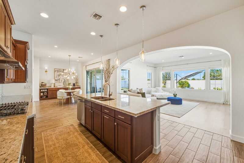 3930 E Iris Dr - Photo 6 of 42