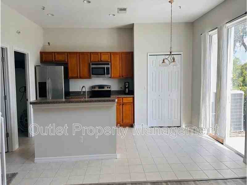6114 Chapledale Dr - Photo 2 of 13