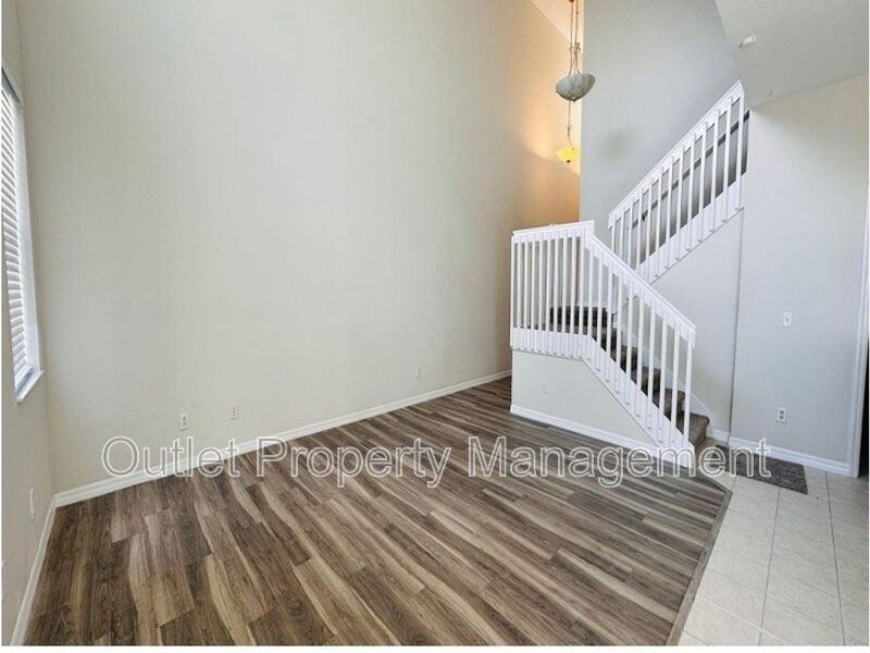 6114 Chapledale Dr - Photo 4 of 13
