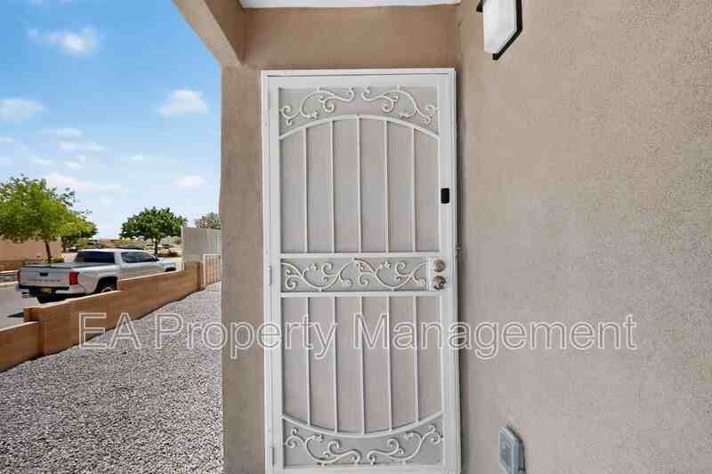 5748 Pinon Flats Rd Nw - Photo 5 of 38