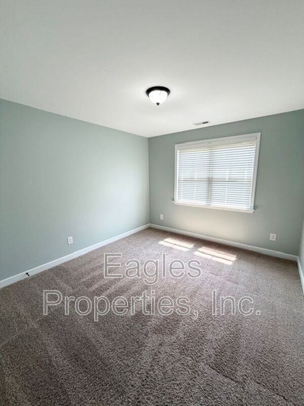 215 Ingram Fields Dr - Photo 7 of 20