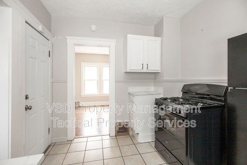 4409 Bucyrus Ave #UP - Photo 7 of 21