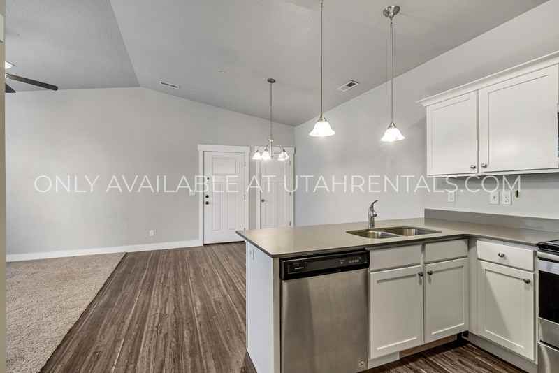 42 W Silver Springs Dr - Photo 5 of 18