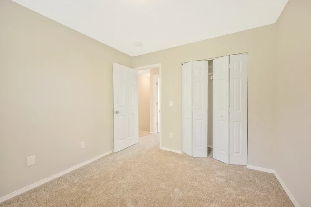 2888 Creekbend Drive - Photo 2 of 15